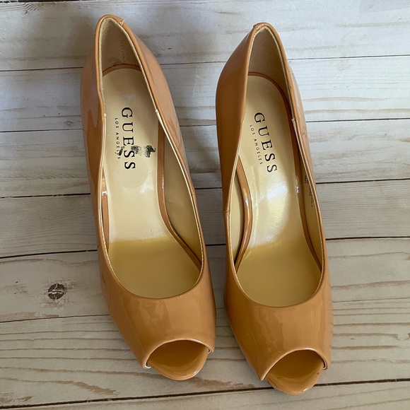 Guess nwt patent pumps - Picture 2 of 8